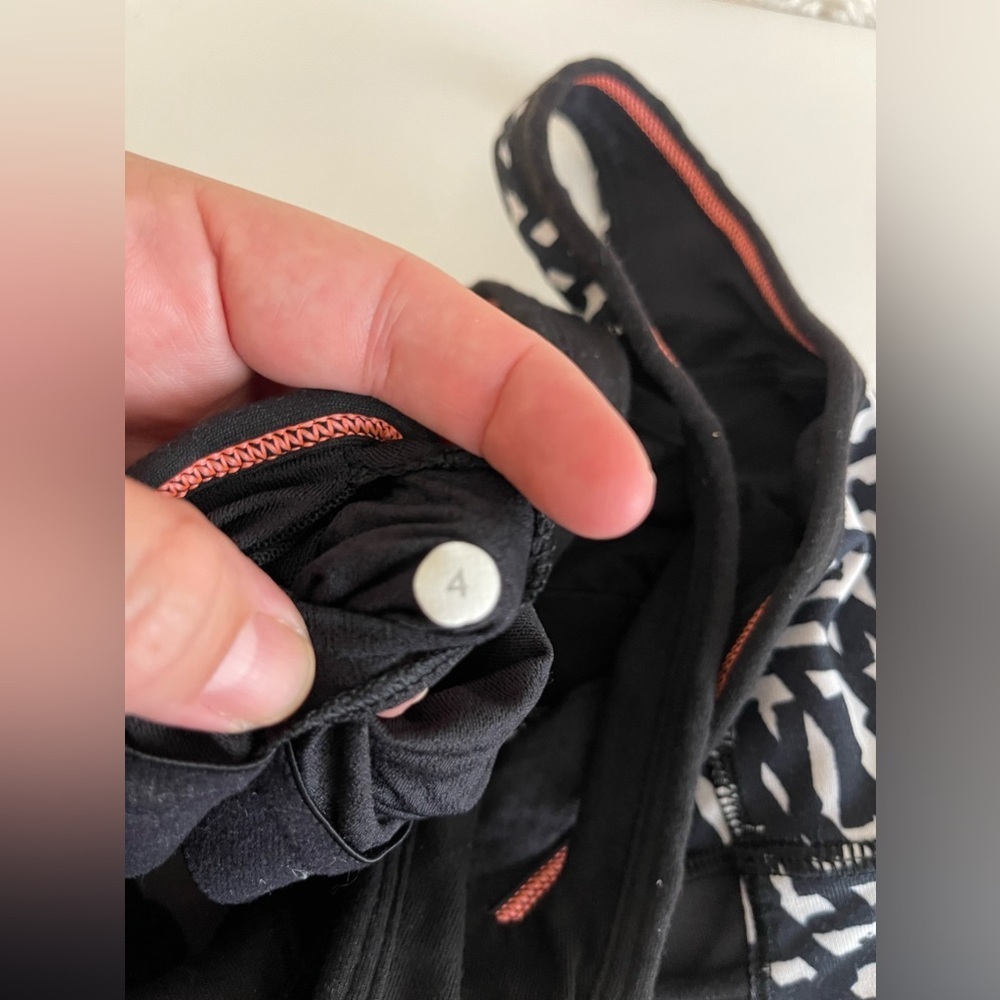 Lululemon Crossback Tank Geometric Pattern Size 4 - image 6